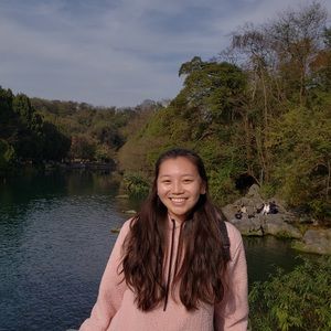 Meet your Posher, Julia